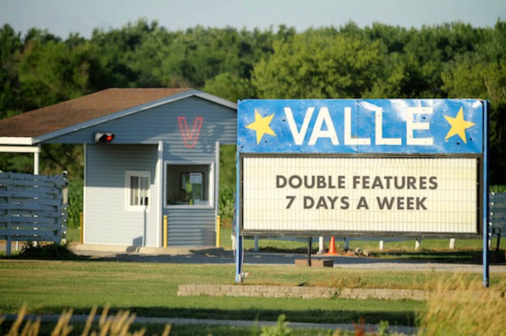 Valle Drive-in Theater Image