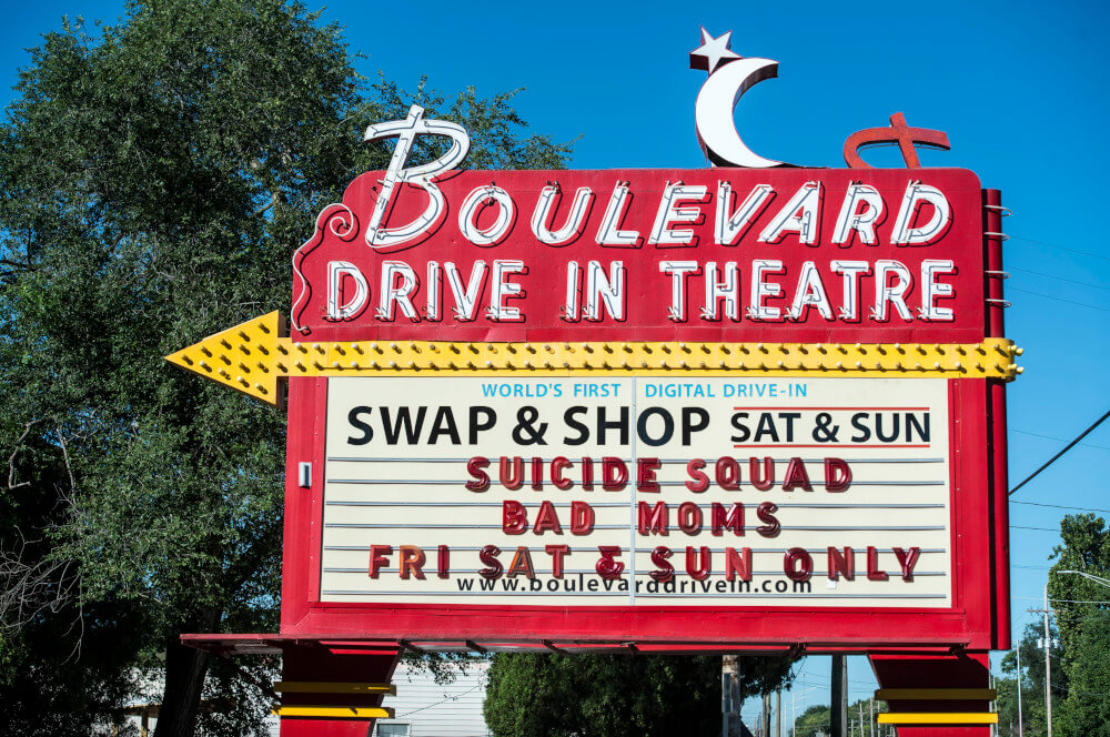Boulevard Drive-in Theater Image